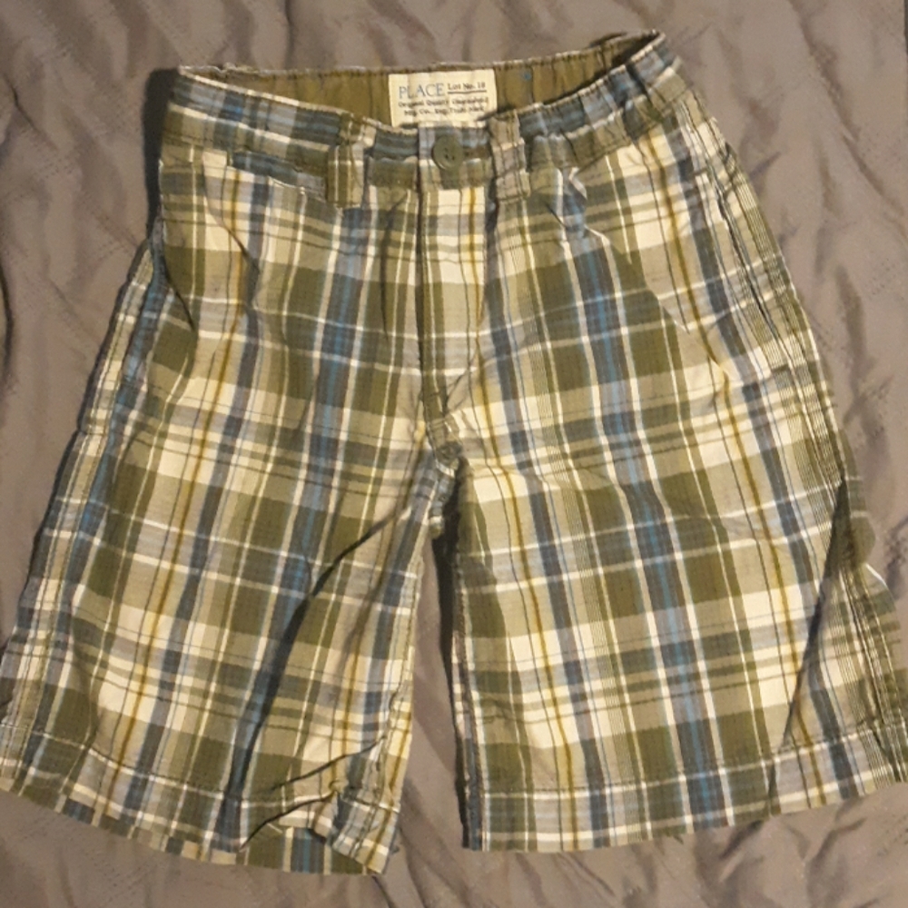 🔴 Childrens Place Plaid shorts